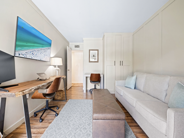 Siesta Key Beach Vacation Condo On Beach Three Bedrooms Walk to Village