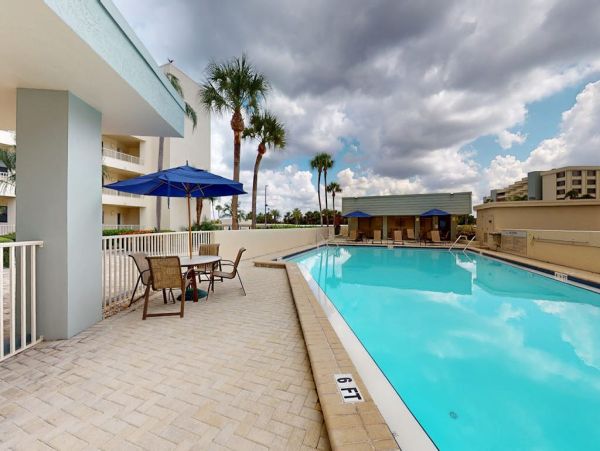 Siesta Key Beachfront Condo Rental - Luxury Penthouse with Panoramic Views