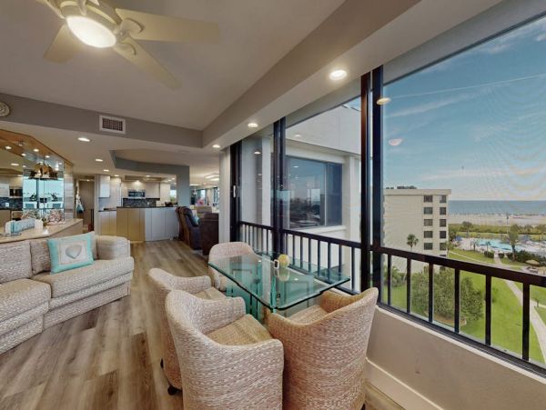 Siesta Key Beachfront Condo Rental - Luxury Penthouse with Panoramic Views