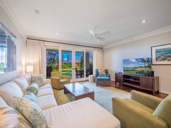 Oahu Three Bedroom Rental Pool Views Ocean, Beach