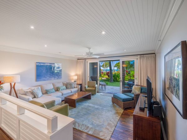 Oahu Three Bedroom Rental Pool Views Ocean, Beach