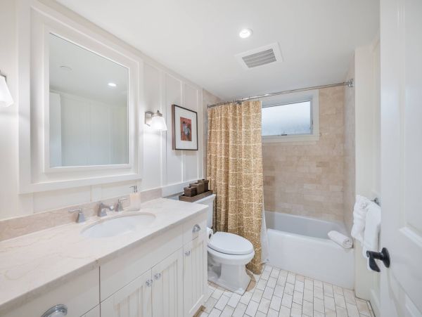 Oahu Three Bedroom Rental Pool Views Ocean, Beach