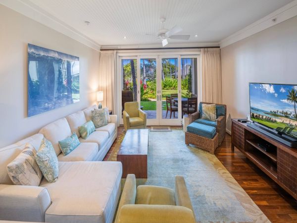 Oahu Three Bedroom Rental Pool Views Ocean, Beach