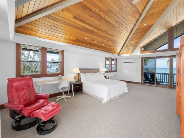 Waianae Beachfront Monthly Rental – Authentic Oahu Vacation Estate