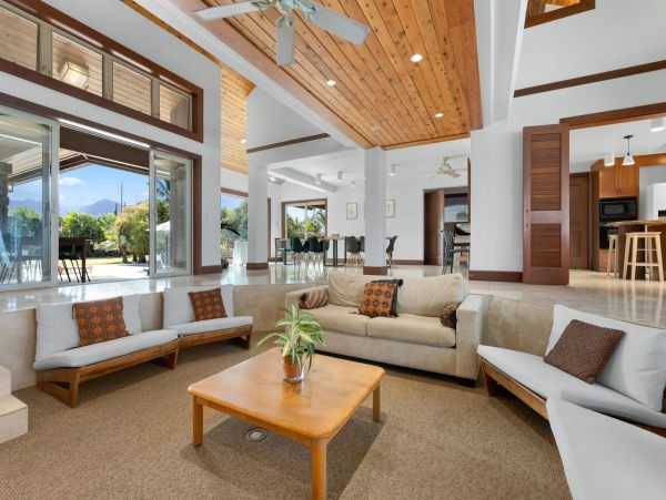 Waianae Beachfront Monthly Rental – Authentic Oahu Vacation Estate