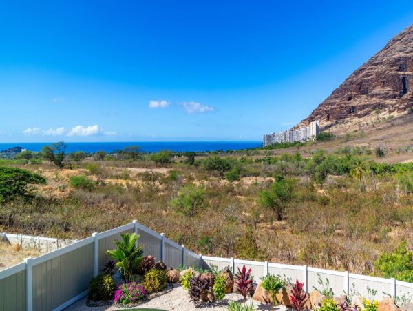 Waianae Vacation Rental – Makaha Valley Luxury Homes for Group Getaways