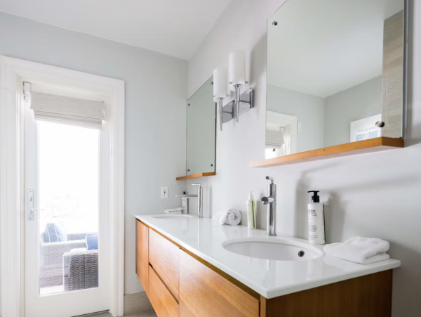 Sag Harbor Vacation Home close to Village New Arrival!