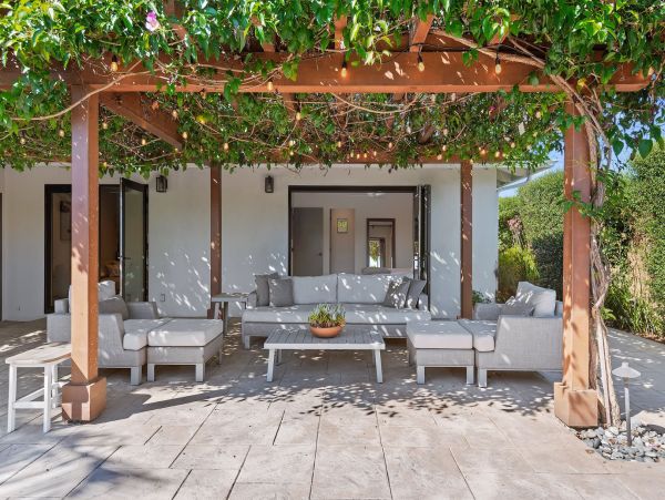 Charming Santa Barbara Home  - Your Perfect Getaway