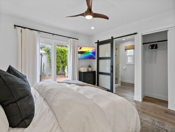 La Jolla Vacation Rental Homes with Five Bedrooms Beach- Luxury!