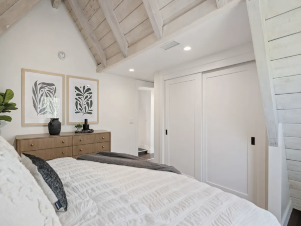 Santa Barbara Five Bedroom Vacation Rental Home Walk to Beach