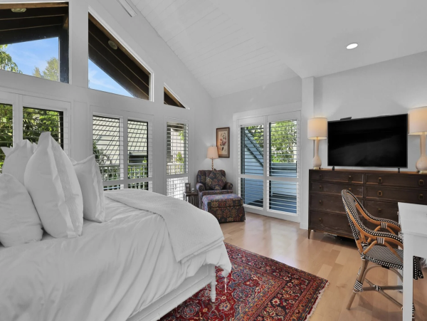 Longboat Key Beach House on Beach Private Pool Three Bedrooms