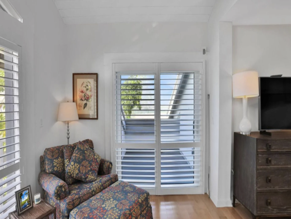 Longboat Key Beach House on Beach Private Pool Three Bedrooms