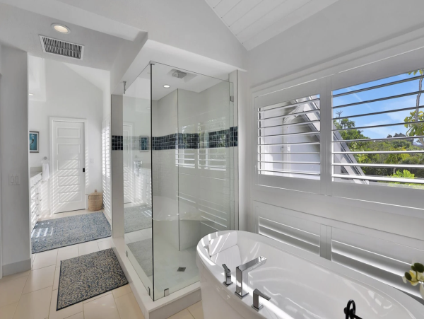 Longboat Key Beach House on Beach Private Pool Three Bedrooms