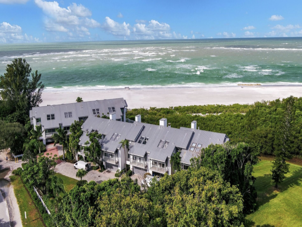 Longboat Key Beach House on Beach Private Pool Three Bedrooms