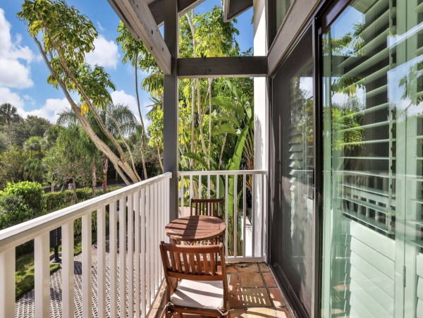 Longboat Key Beach House on Beach Private Pool Three Bedrooms