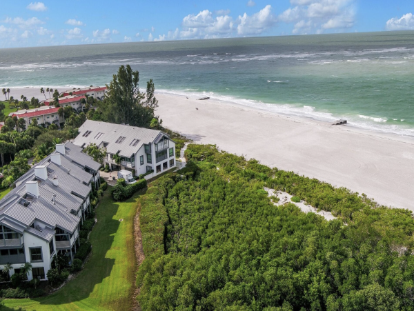 Longboat Key Beach House on Beach Private Pool Three Bedrooms
