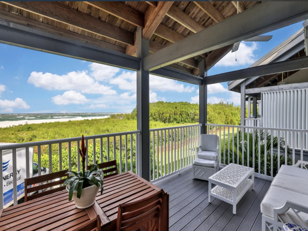 Longboat Key Beach House on Beach Private Pool Three Bedrooms