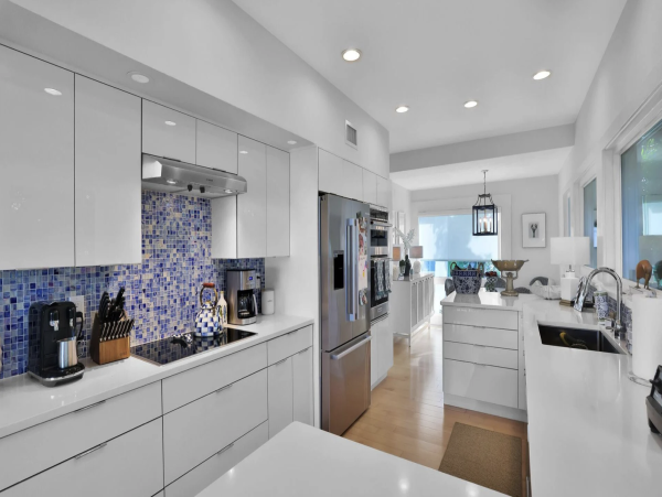Longboat Key Beach House on Beach Private Pool Three Bedrooms
