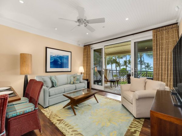 Luxury Oceanfront Villa in Kahuku, Oahu