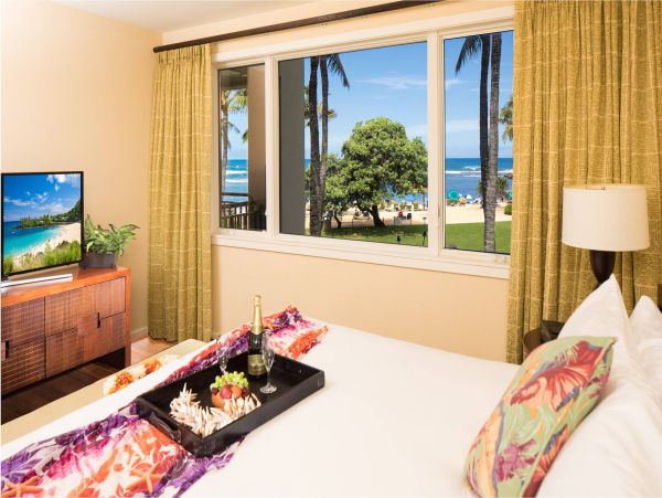 Luxury Oceanfront Villa - Unforgettable Getaway in Northshore Oahu