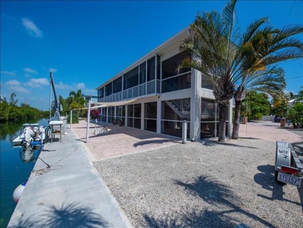 Florida Keys Vacation Rental - Sugarloaf Key Waterfront Home with Pool and Spa