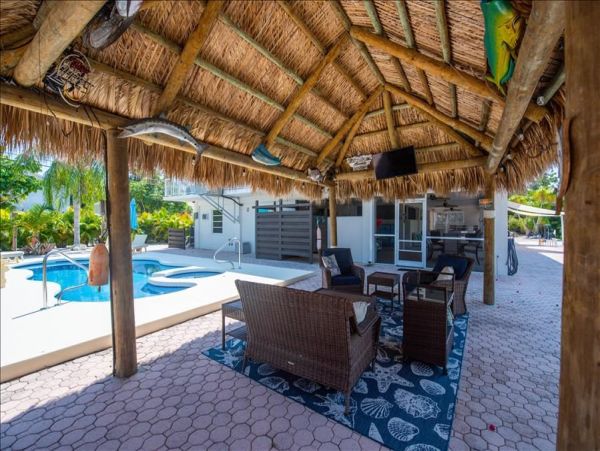 Florida Keys Vacation Rental - Sugarloaf Key Waterfront Home with Pool and Spa