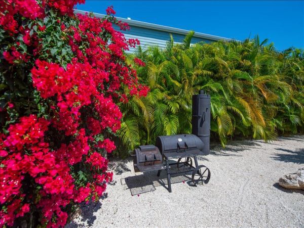 Florida Keys Vacation Rental - Sugarloaf Key Waterfront Home with Pool and Spa