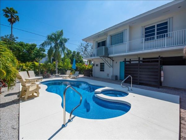 Florida Keys Vacation Rental - Sugarloaf Key Waterfront Home with Pool and Spa