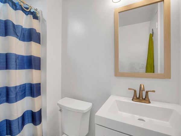 Adorable Waterfront Pool Home in Tavernier, FL - Your Perfect Florida Keys Getaway