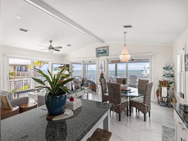 Luxury Home in The Florida Keys Bay Views - Your Perfect Getaway