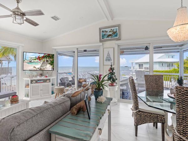 Luxury Home in The Florida Keys Bay Views - Your Perfect Getaway