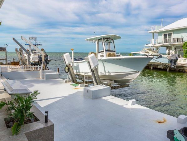 Luxury Home in The Florida Keys Bay Views - Your Perfect Getaway