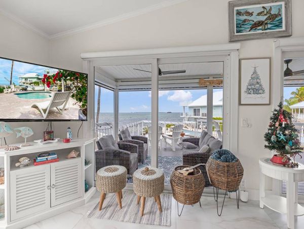 Luxury Home in The Florida Keys Bay Views - Your Perfect Getaway