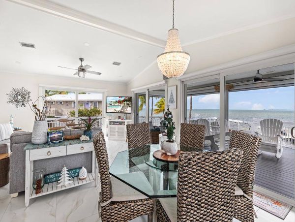 Luxury Home in The Florida Keys Bay Views - Your Perfect Getaway