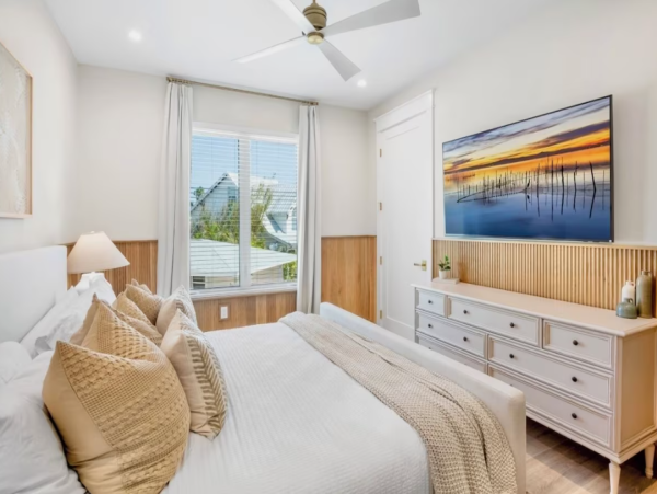 Anna Maria Island Six Bedroom Vacation Home Waterfront