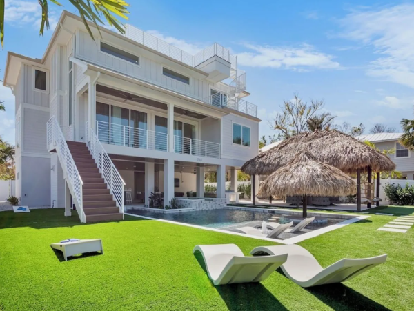 Anna Maria Island Six Bedroom Vacation Home Waterfront