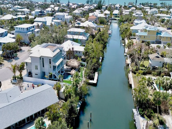 Anna Maria Island Six Bedroom Vacation Home Waterfront