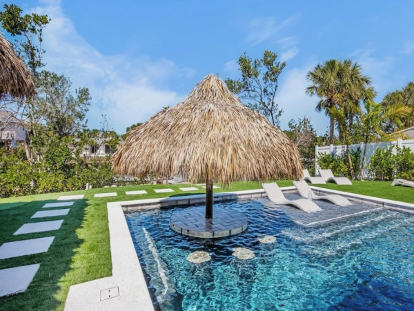 Anna Maria Island Six Bedroom Vacation Home Waterfront