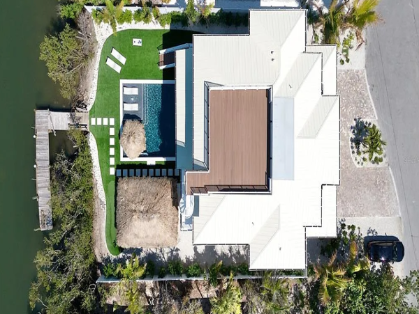 Anna Maria Island Six Bedroom Vacation Home Waterfront