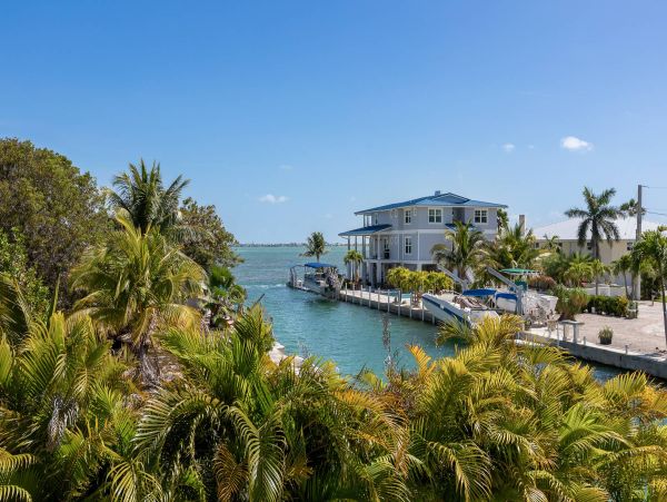 Dream Coastal Retreat in Cudjoe Key - Luxury Boating Access