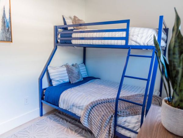 Luxurious 3BD/2BA Home with Mother in Law Suite in Naples Park