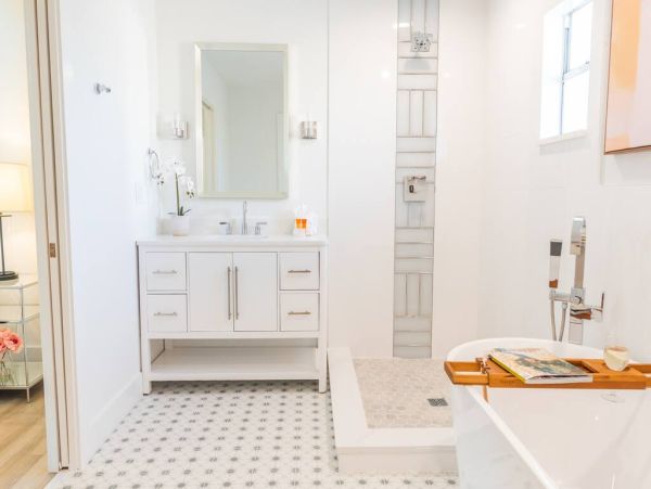 Luxurious 3BD/2BA Home with Mother in Law Suite in Naples Park