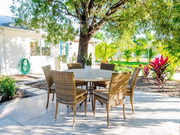 Luxurious 3BD/2BA Home with Mother in Law Suite in Naples Park