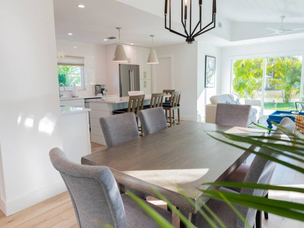 Luxurious 3BD/2BA Home with Mother in Law Suite in Naples Park