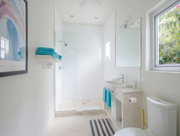 Bahamas Beachfront Vacation Rental - Family-Friendly Oceanfront Estate