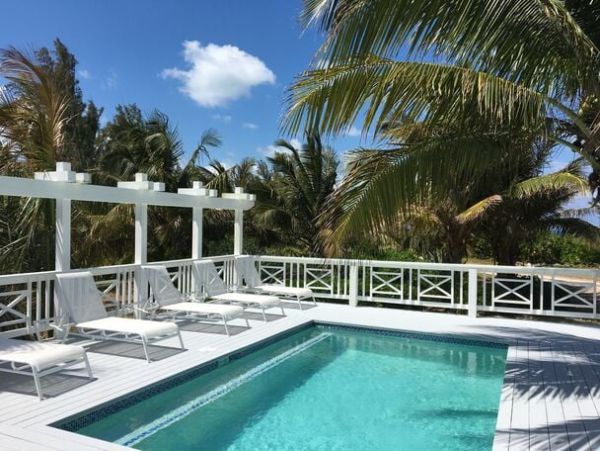 Bahamas Beachfront Vacation Rental - Family-Friendly Oceanfront Estate