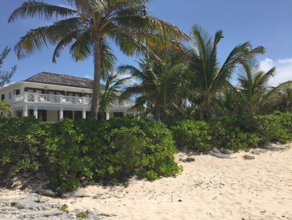Bahamas Beachfront Vacation Rental - Family-Friendly Oceanfront Estate