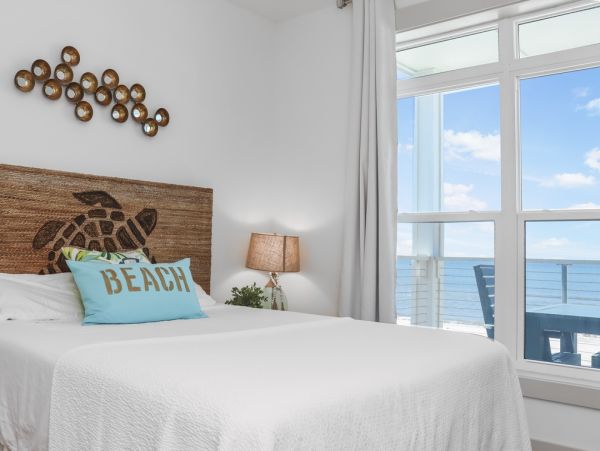Beachfront Paradise in Mexico Beach - Coastal Retreat