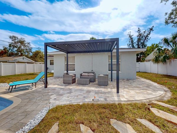 Bradenton Vacation Rental - Private Pool Home Near Anna Maria Island