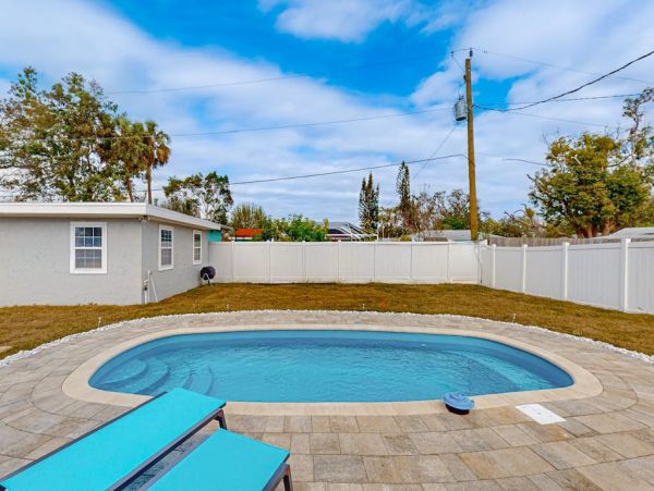 Bradenton Vacation Rental - Private Pool Home Near Anna Maria Island